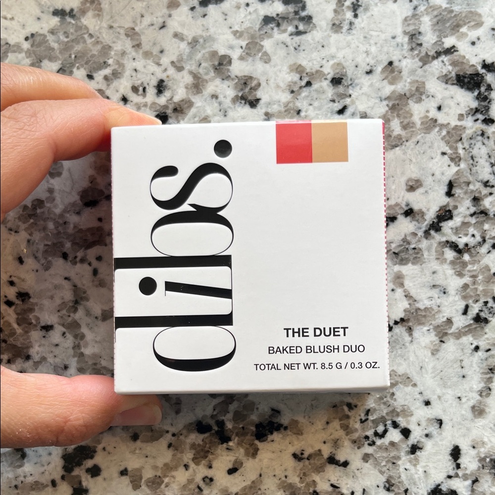 The Duet Baked Blush Duo - Red and Tan